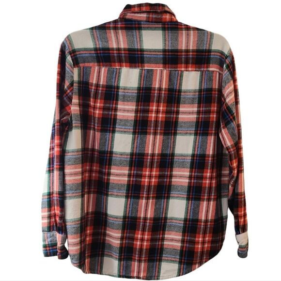 Old Navy Flannel Cotton Button Down Shirt - Picture 2 of 9
